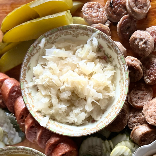 Image of pickled onions in a glass bowl