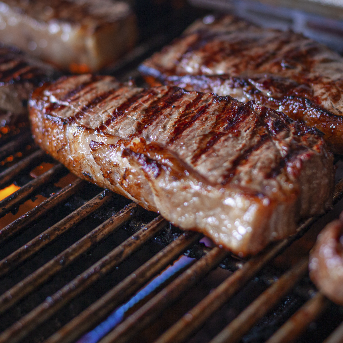 Dry-Aged Sizzling Steak Box